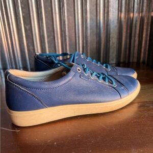 ecco Soft 7 Leather Sneakers